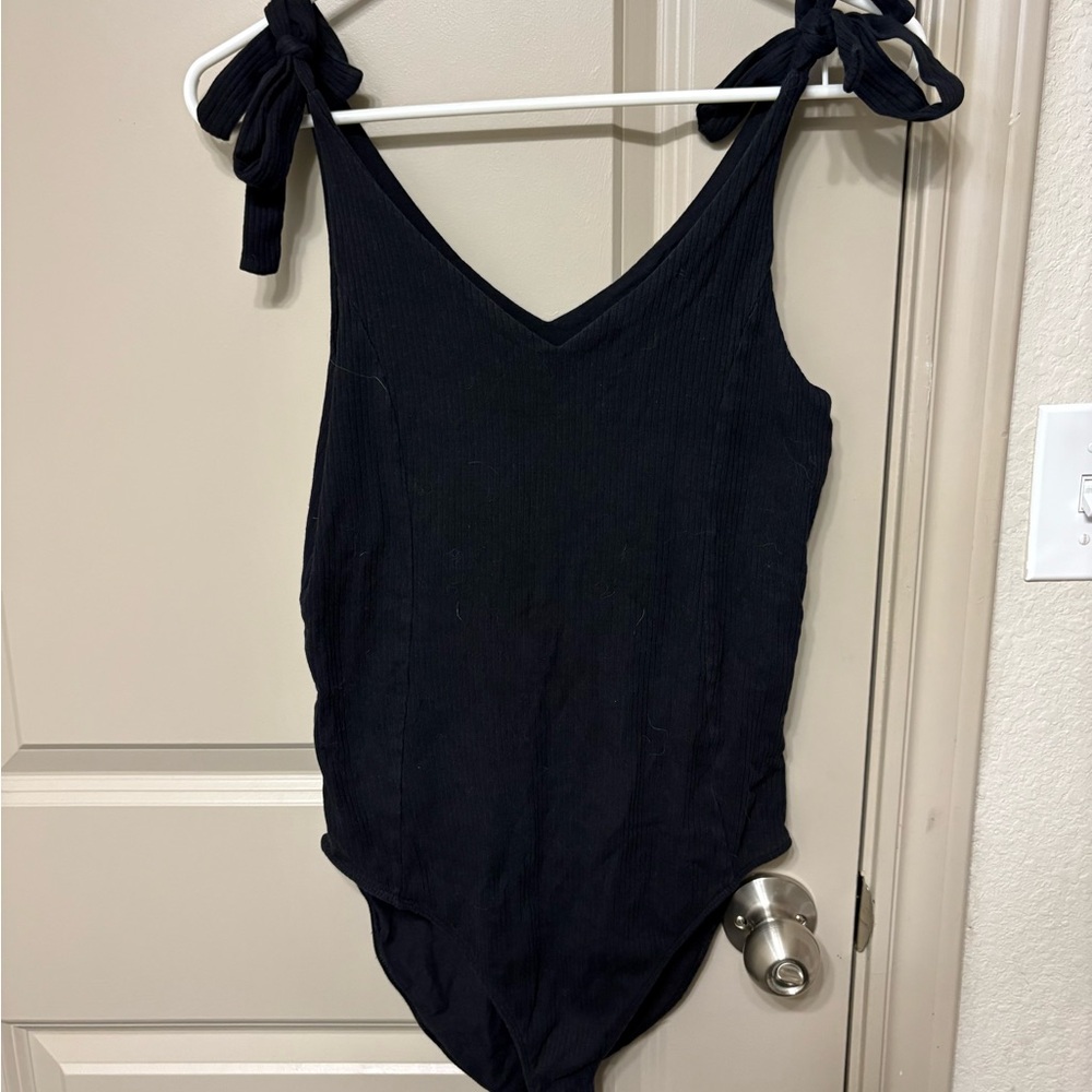 Old Navy Black V-Neck Bodysuit